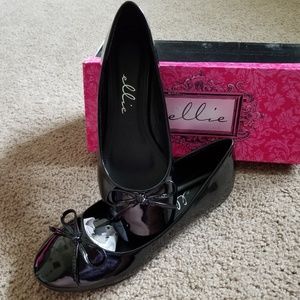 Patent leather flats